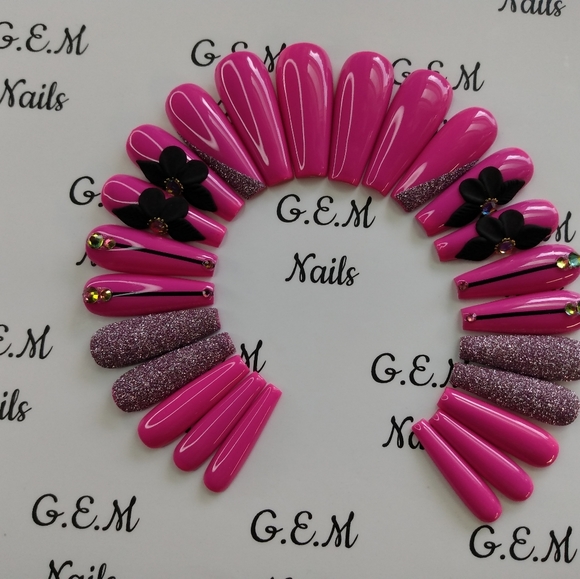 Press on nails (long coffin) - Picture 2 of 3